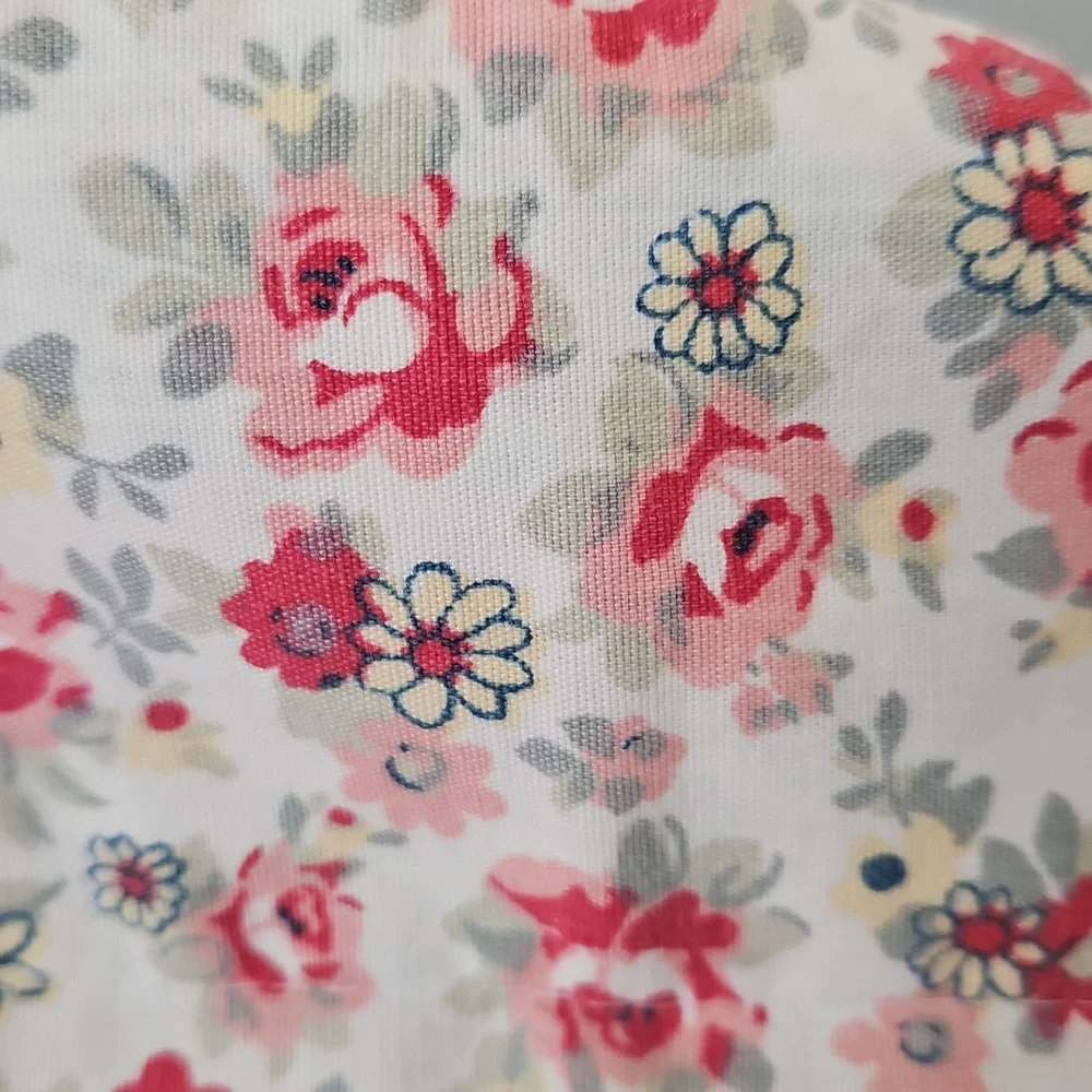 Wamsutta Vintage Floral Pinks Red Cottagecore Cotton Standard Pillow Shams